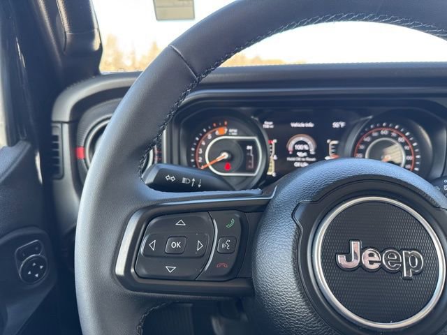 Used 2025 Jeep Wrangler Unlimited Rubicon image 13