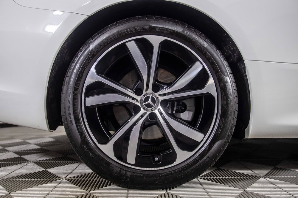 Used 2025 Mercedes-Benz CLE 300 4MATIC Cabriolet image 39