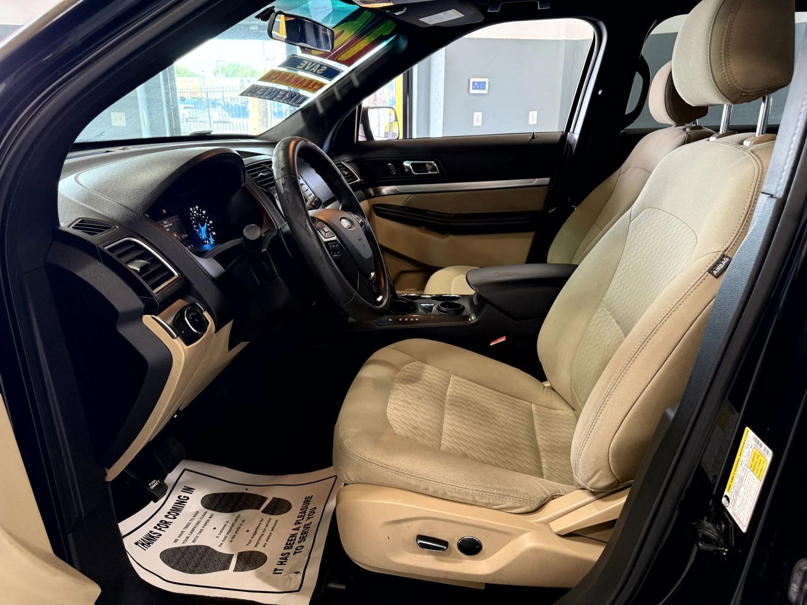 Used 2016 Ford Explorer FWD image 9