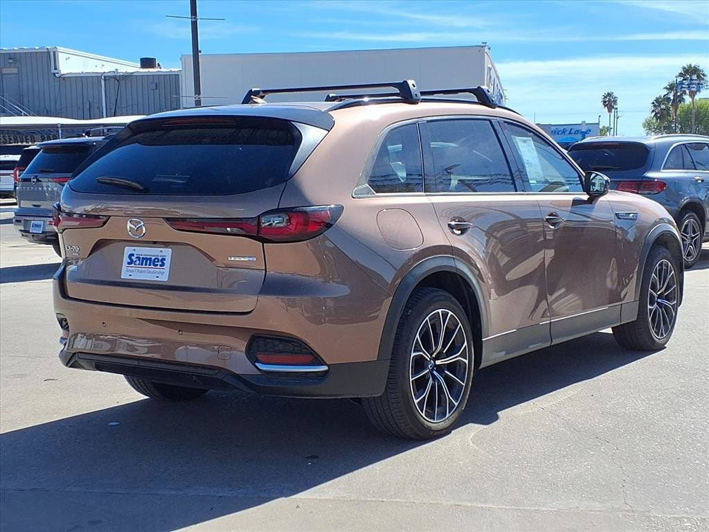 Used 2025 MAZDA CX-70 Plug-In Hybrid w/ Premium Pkg image 7