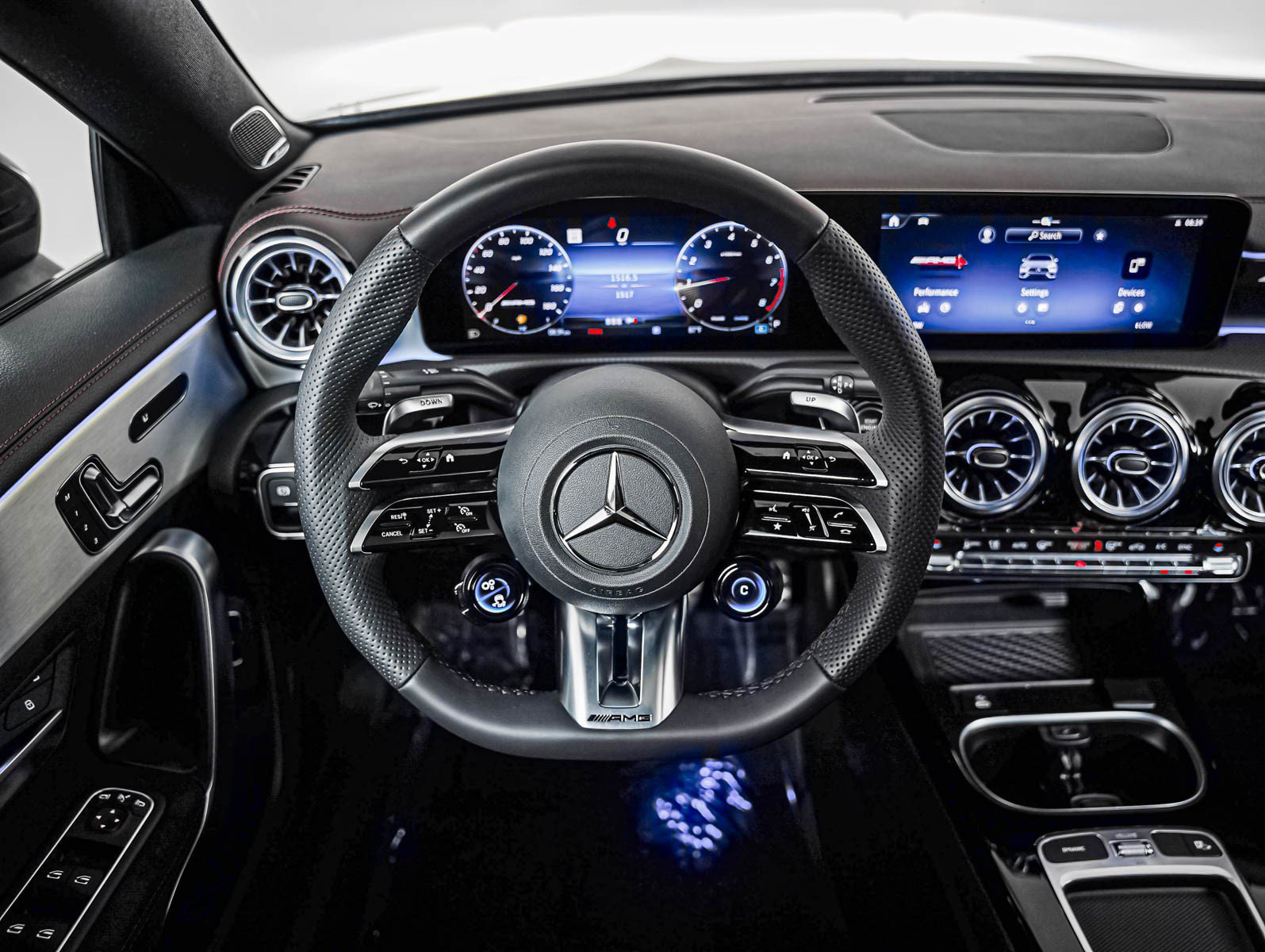 Certified 2025 Mercedes-Benz CLA 35 AMG 4MATIC image 11