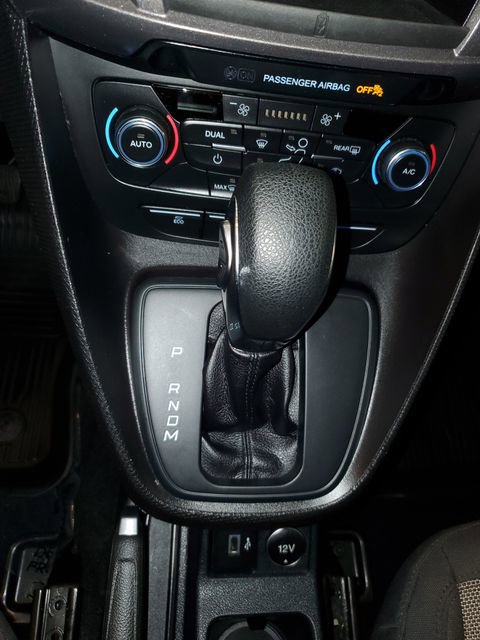 Used 2020 Ford Transit Connect XL image 25