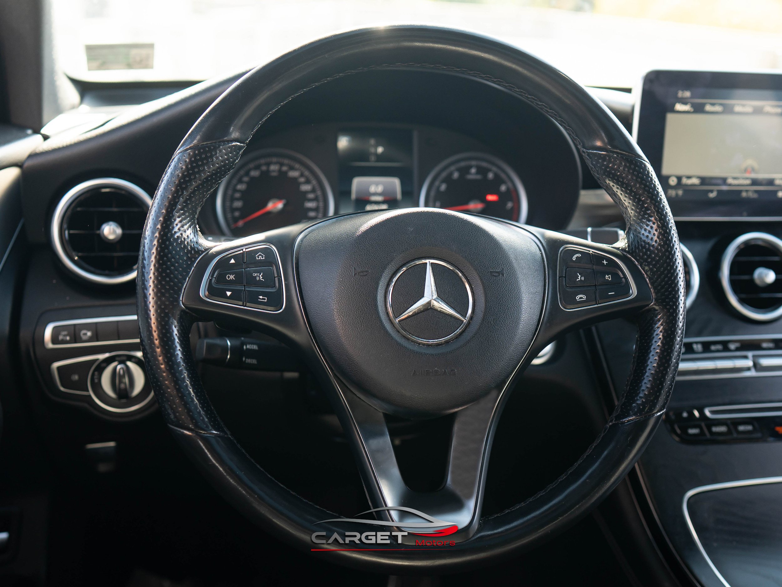 Used 2019 Mercedes-Benz GLC 300 4MATIC Coupe image 23