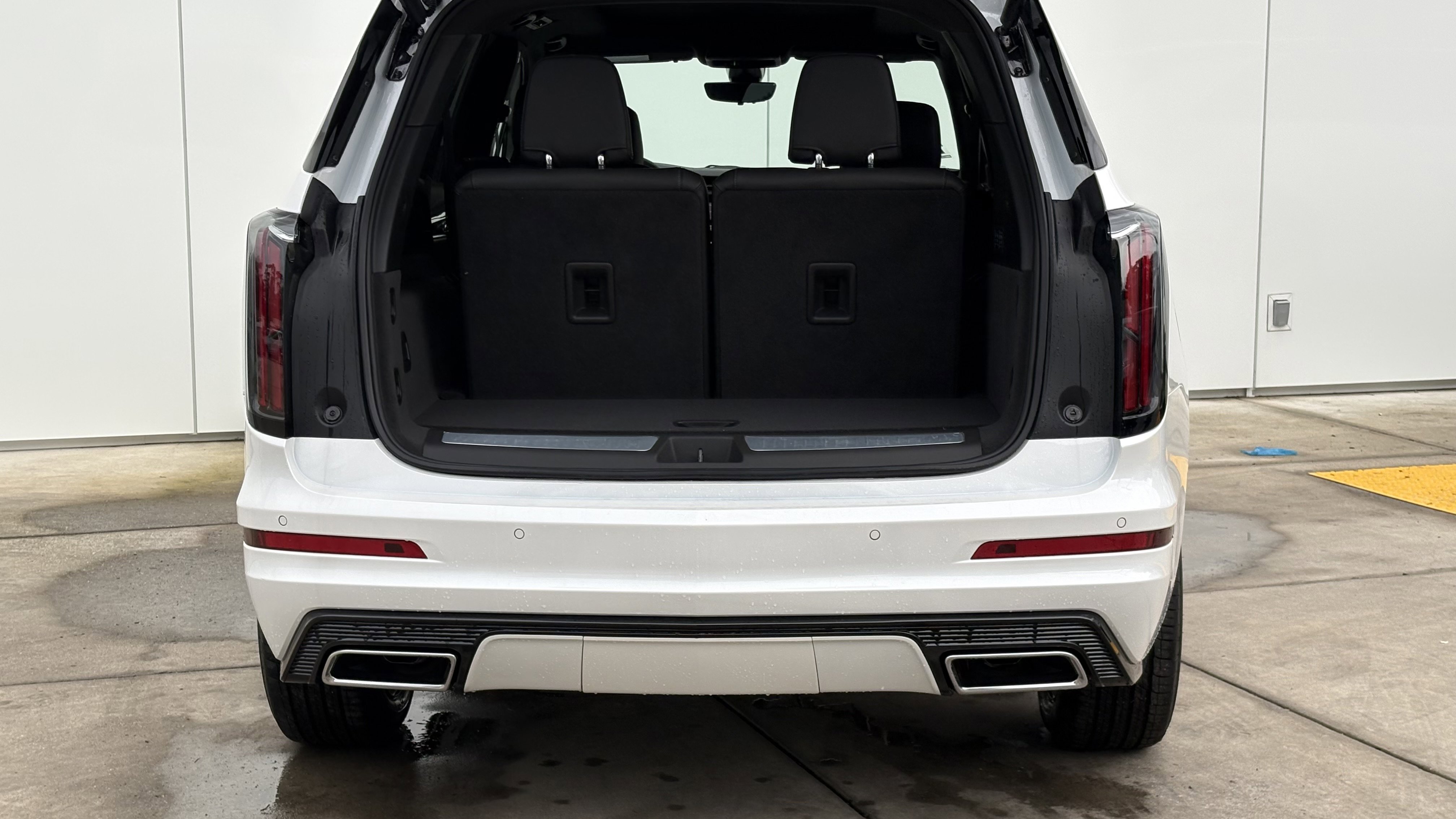 New 2025 Cadillac XT6 Sport w/ Technology Package image 9