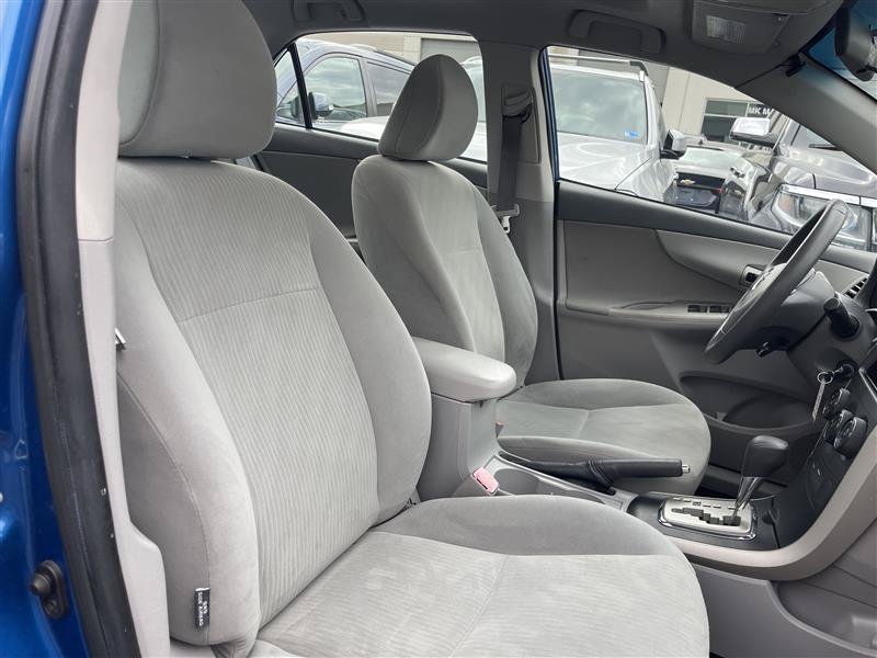 Used 2010 Toyota Corolla LE w/ All Weather Guard Pkg FWD image 18