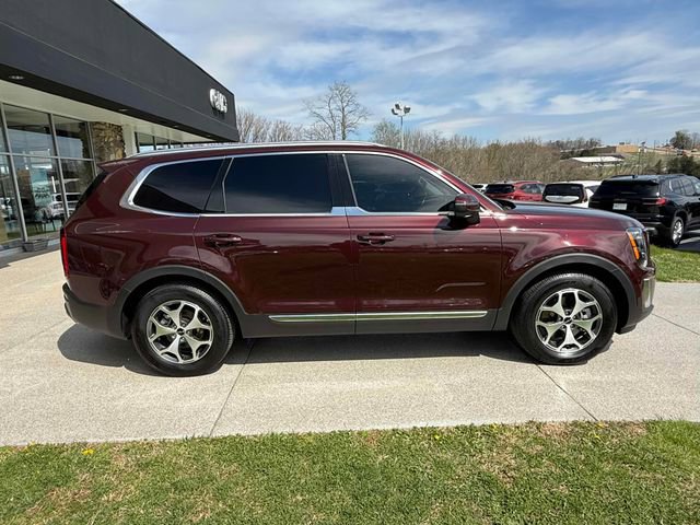Used 2022 Kia Telluride EX w/ Towing Package FWD image 23
