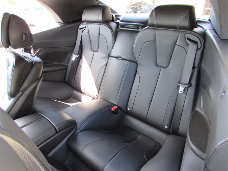 Used 2012 BMW M6 Convertible RWD image 27