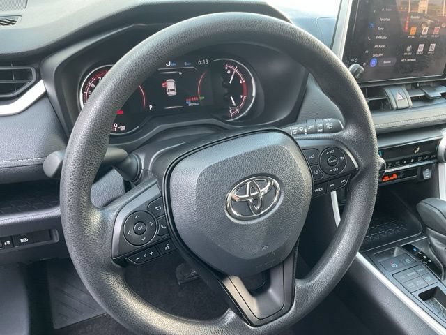 Used 2025 Toyota RAV4 XLE AWD/4WD image 22