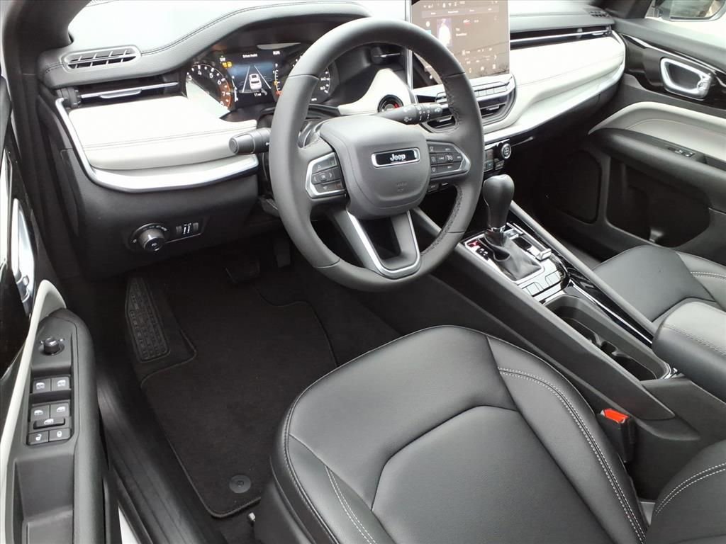 New 2026 Jeep Compass Limited image 14