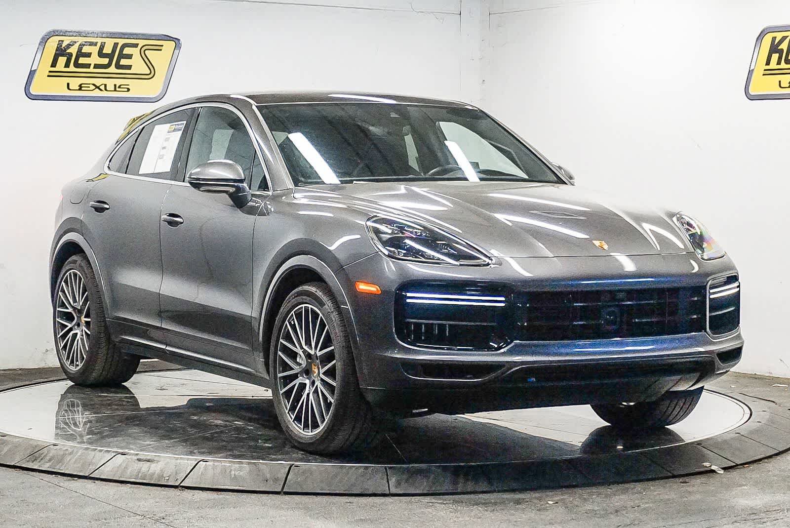 Certified 2022 Porsche Cayenne Turbo AWD/4WD image 5