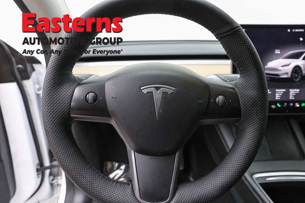 Used 2022 Tesla Model Y Long Range AWD/4WD image 10