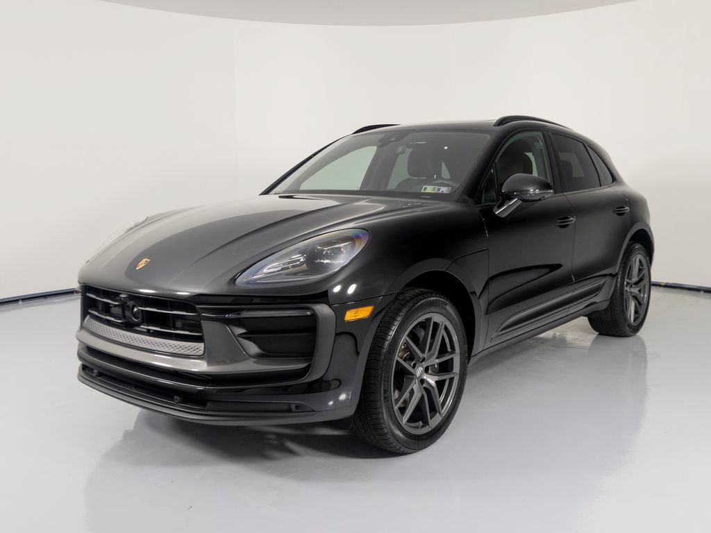 Certified 2026 Porsche Macan Turbo AWD/4WD image 7