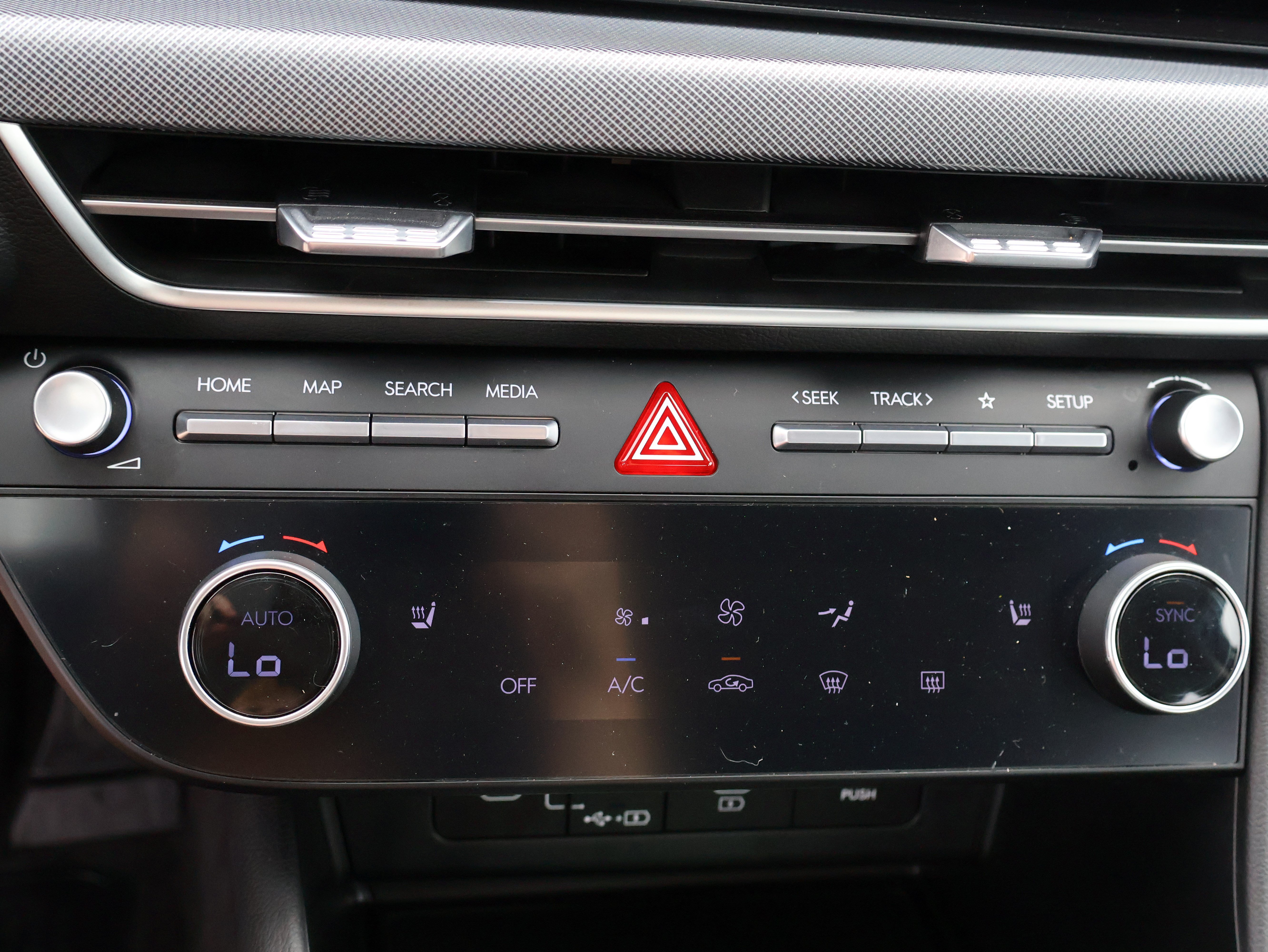 Used 2025 Hyundai Sonata SEL FWD image 29