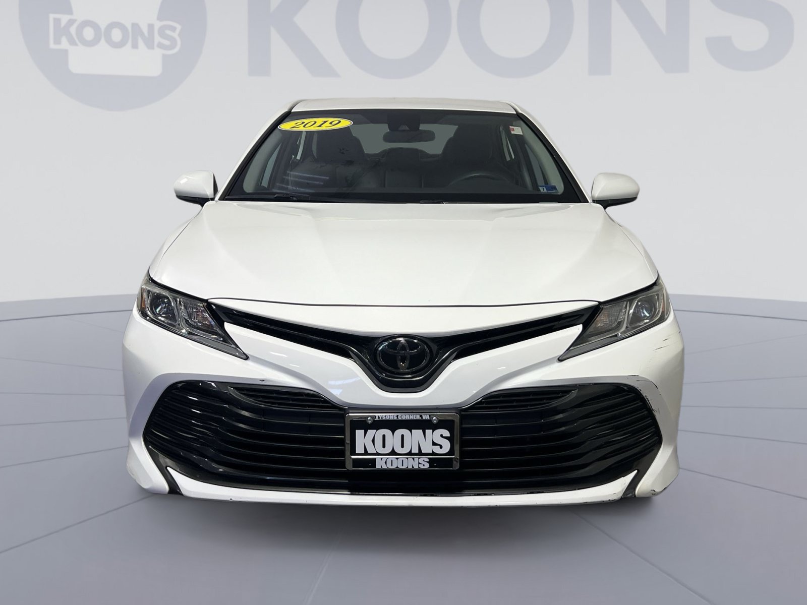 Used 2019 Toyota Camry LE FWD image 7