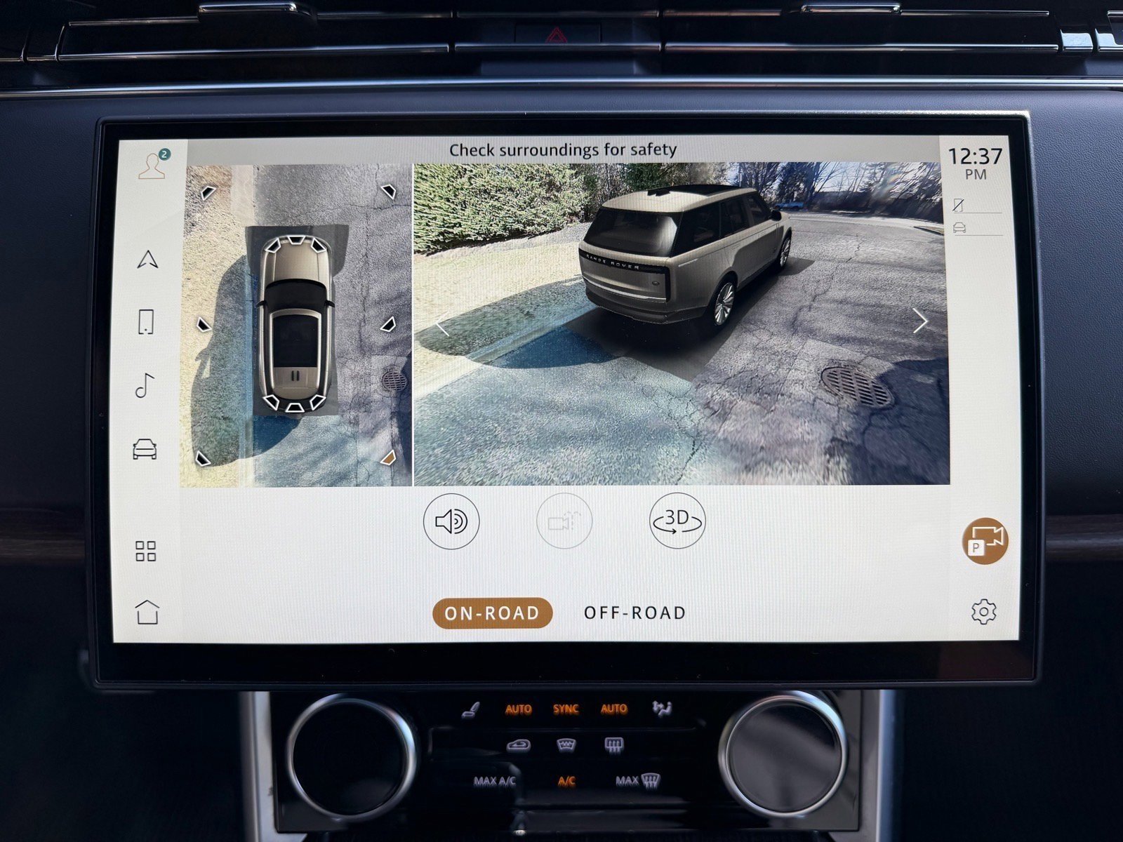 Used 2023 Land Rover Range Rover SE image 24