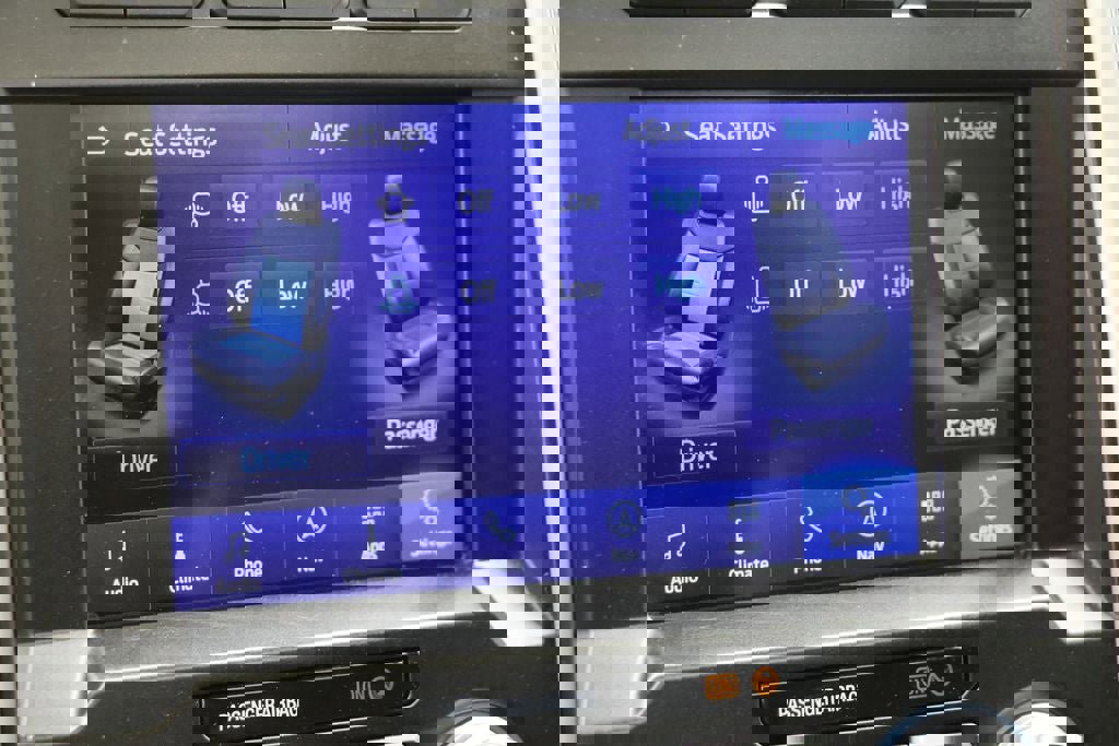 Used 2021 Ford F450 Platinum w/ FX4 Off-Road Package image 31