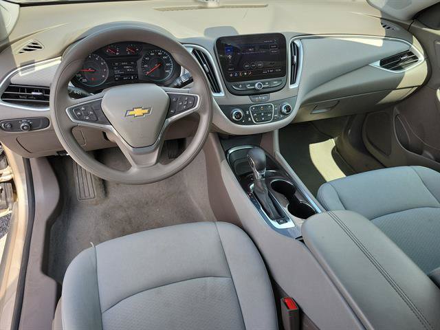 Used 2022 Chevrolet Malibu LT FWD image 15