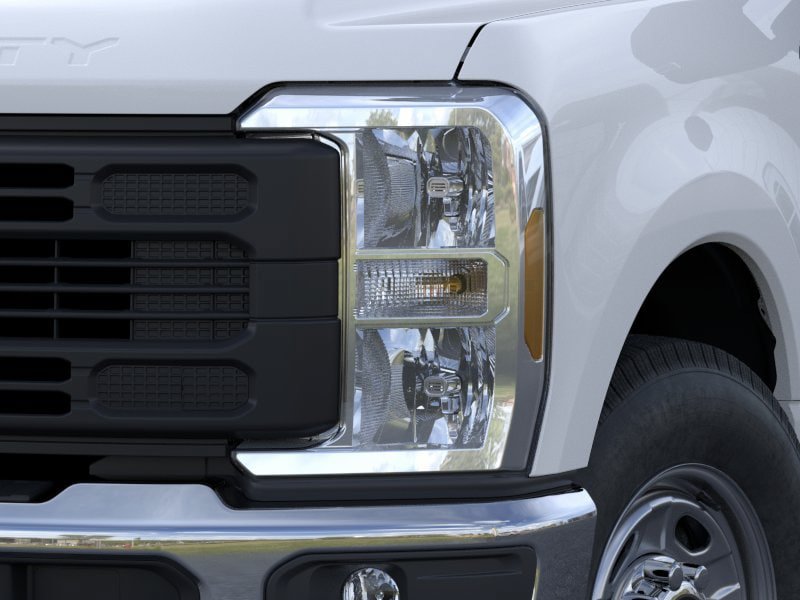 New 2026 Ford F250 XL w/ XL Chrome Package RWD image 18