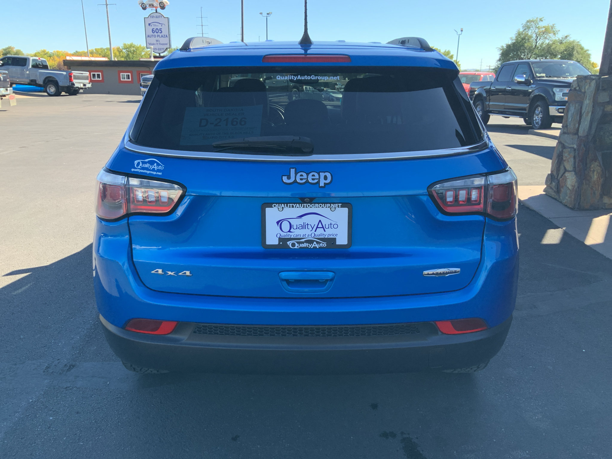 Used 2019 Jeep Compass Latitude w/ Popular Equipment Group AWD/4WD image 7