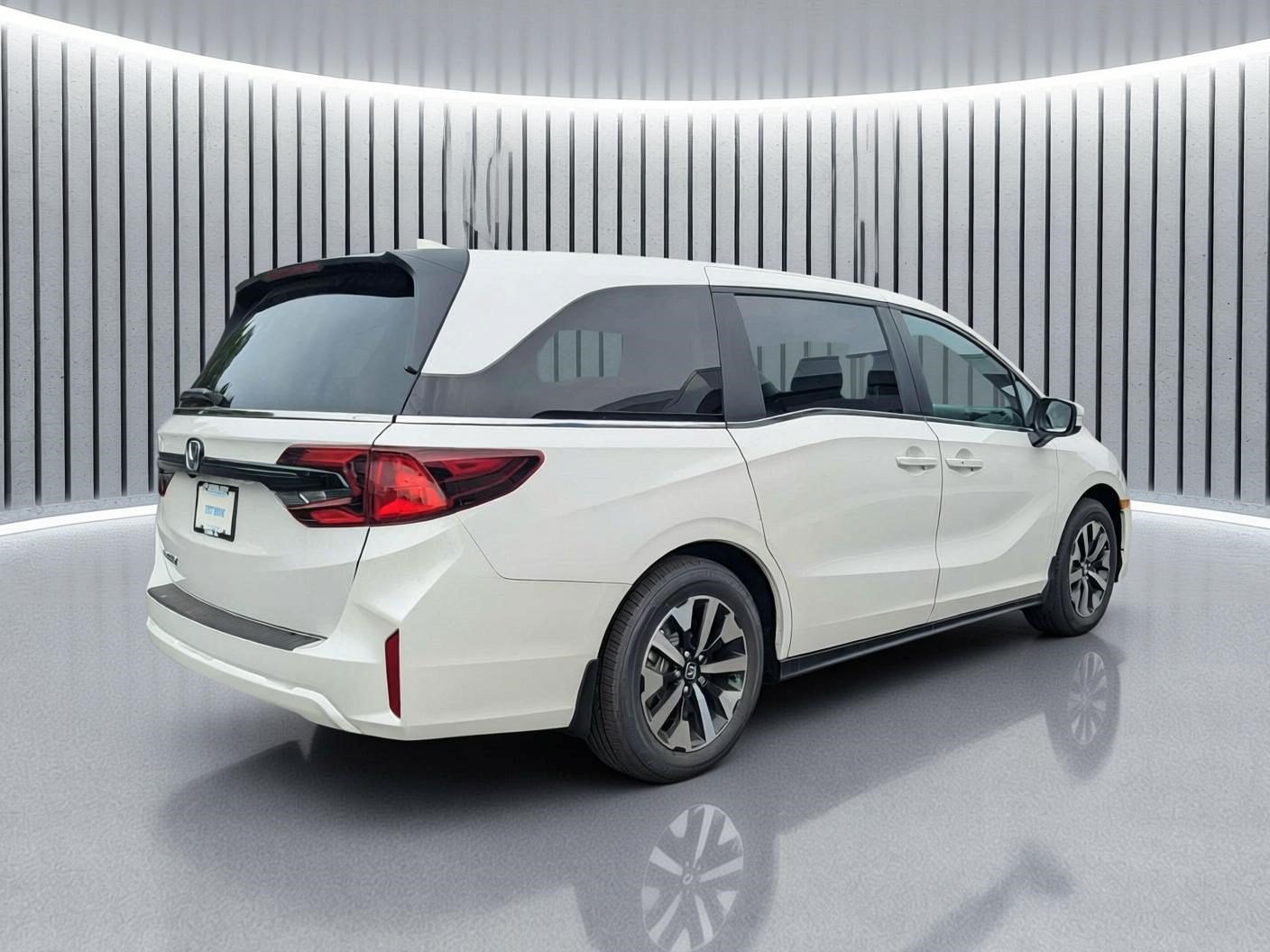 New 2026 Honda Odyssey EX-L image 5