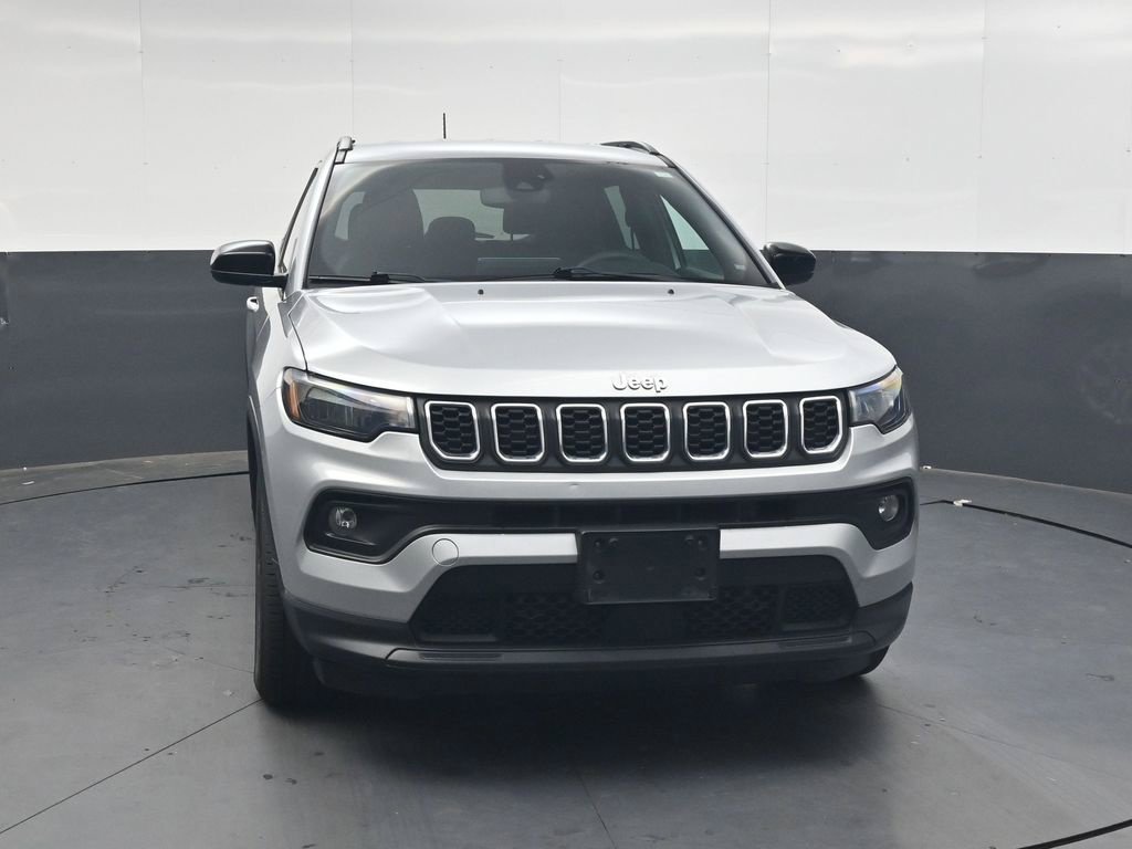 Used 2024 Jeep Compass Latitude AWD/4WD image 13