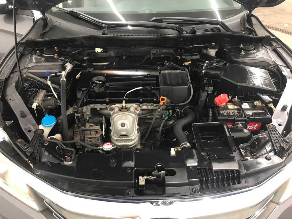 Used 2016 Honda Accord LX image 33