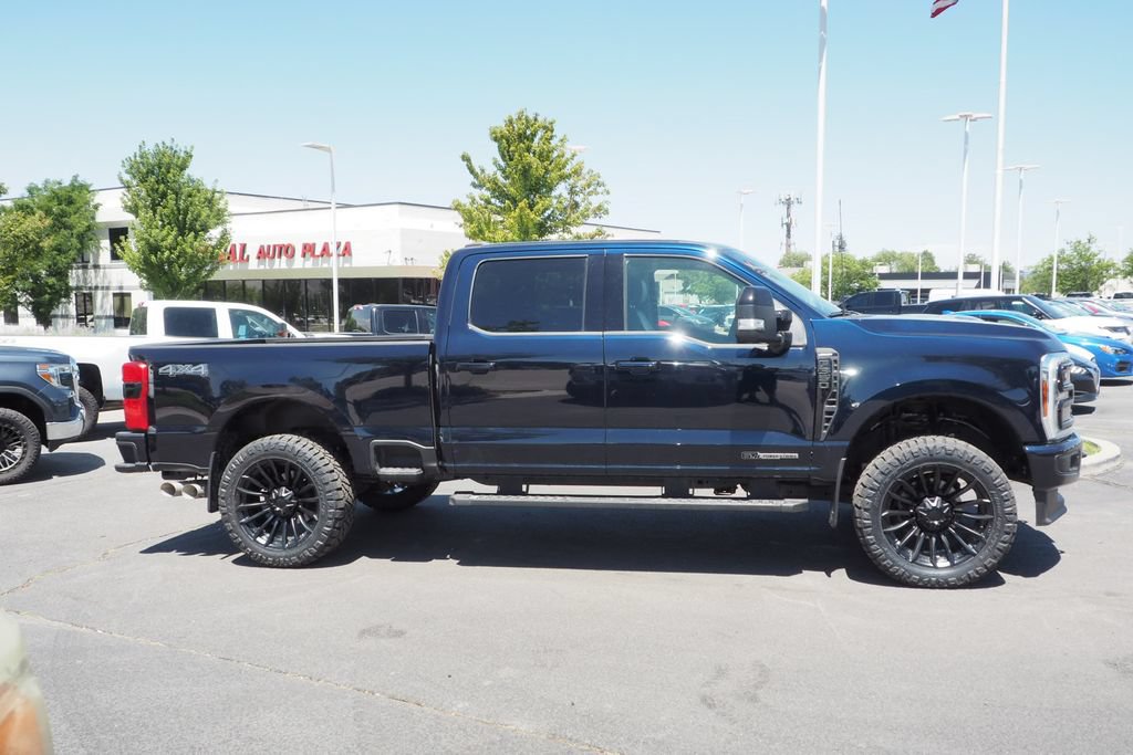 Used 2025 Ford F350 Lariat w/ Black Appearance Package AWD/4WD image 8