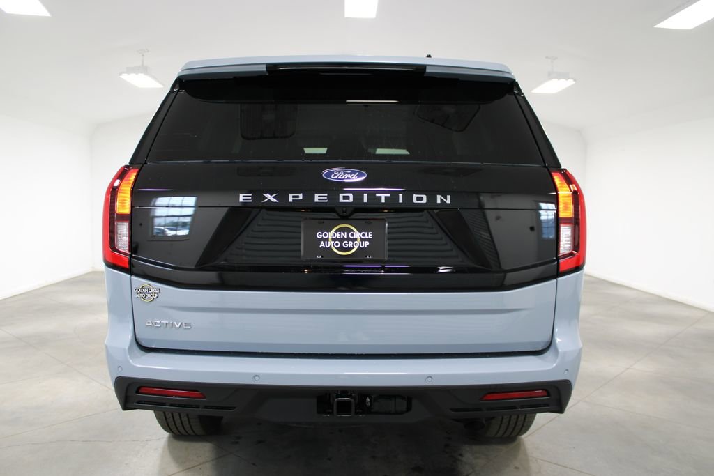 New 2026 Ford Expedition Active image 7