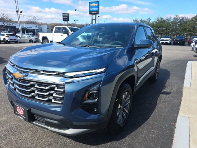 New 2026 Chevrolet Equinox LT w/ Convenience Package II image 6