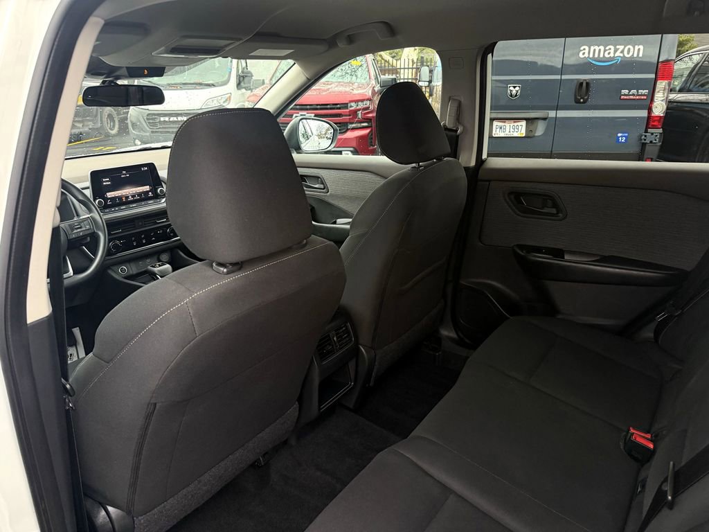 Used 2023 Nissan Rogue S image 25