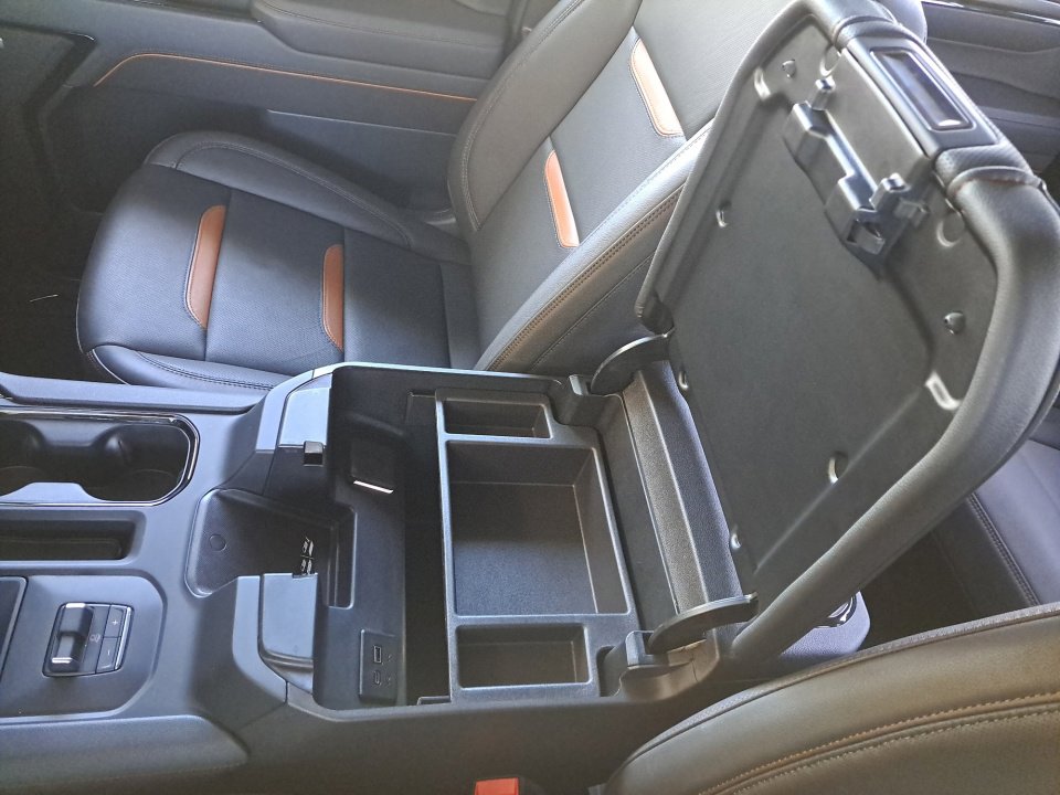 Certified 2025 GMC Sierra 1500 AT4 w/ AT4 Premium Package AWD/4WD image 30