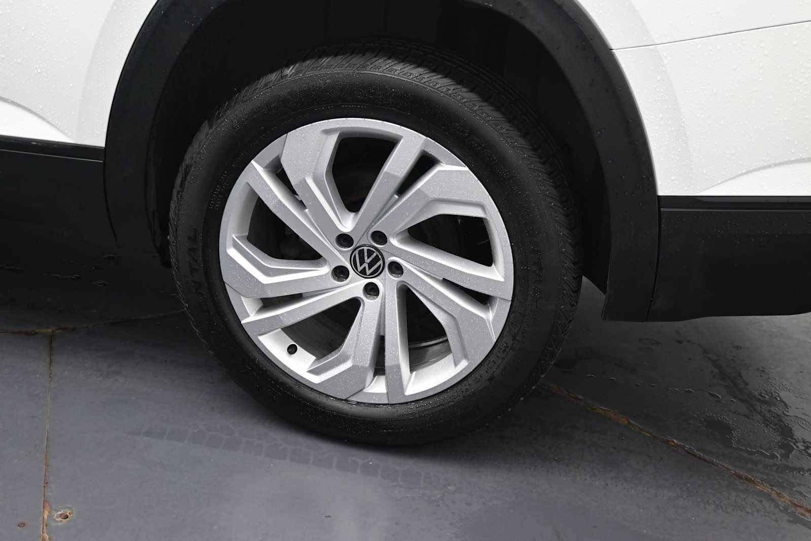 Used 2021 Volkswagen Atlas SE w/ Panoramic Sunroof Package AWD/4WD image 5