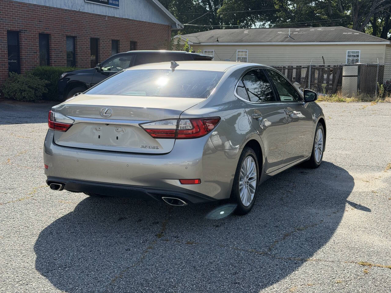 Used 2017 Lexus ES 350 FWD image 4
