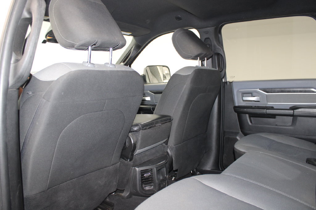 Used 2022 RAM 2500 Big Horn AWD/4WD image 18
