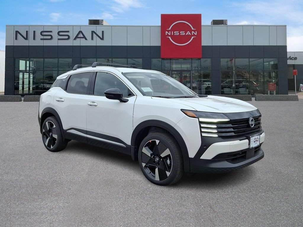 New 2026 Nissan Kicks SR w/ Cold Weather Package