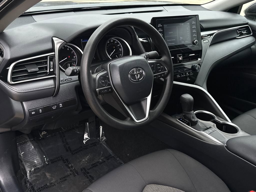 Used 2024 Toyota Camry LE image 17