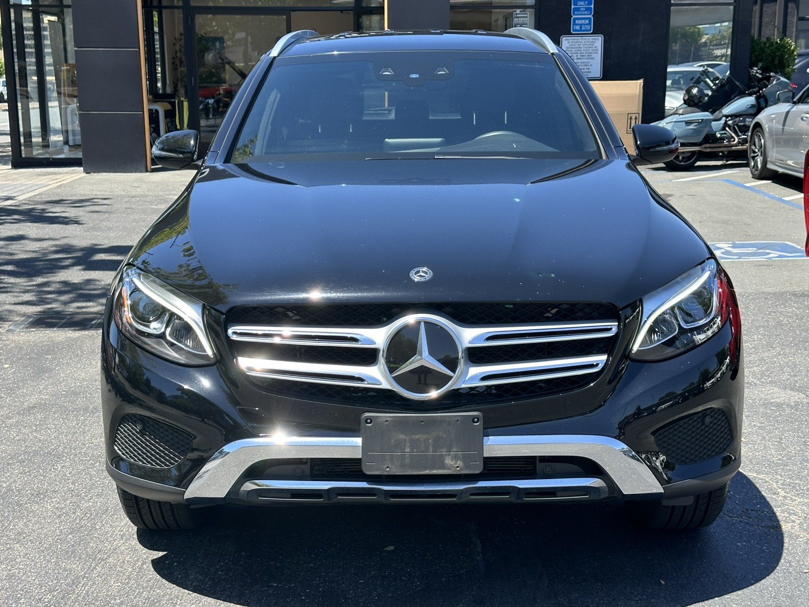 Used 2019 Mercedes-Benz GLC 350e 4MATIC image 5