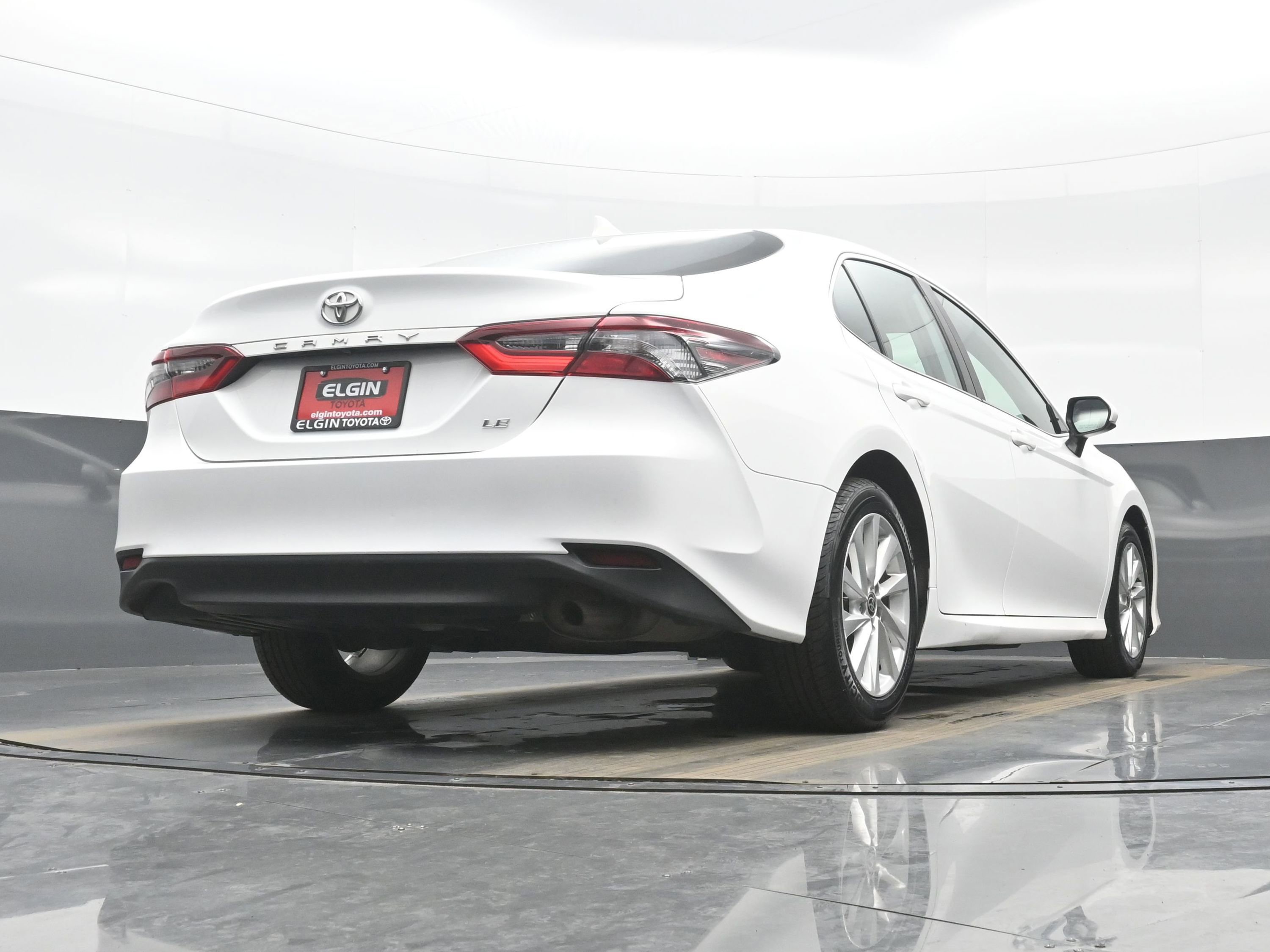 Used 2024 Toyota Camry LE image 29