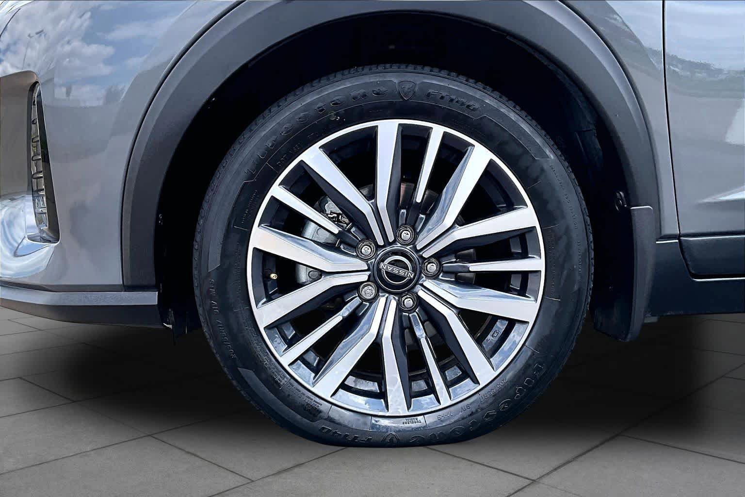 Certified 2023 Nissan Kicks SV w/ Exterior Package FWD image 11