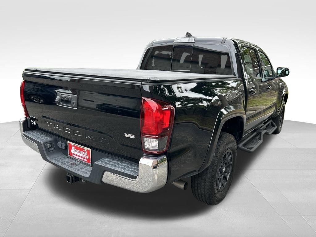 Used 2021 Toyota Tacoma SR5 RWD image 5