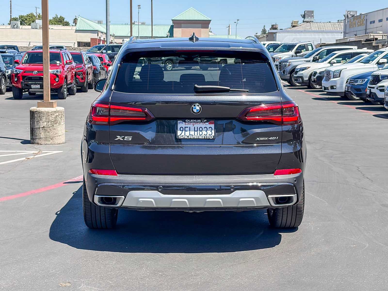 Used 2023 BMW X5 xDrive40i w/ Parking Assistance Package AWD/4WD image 3