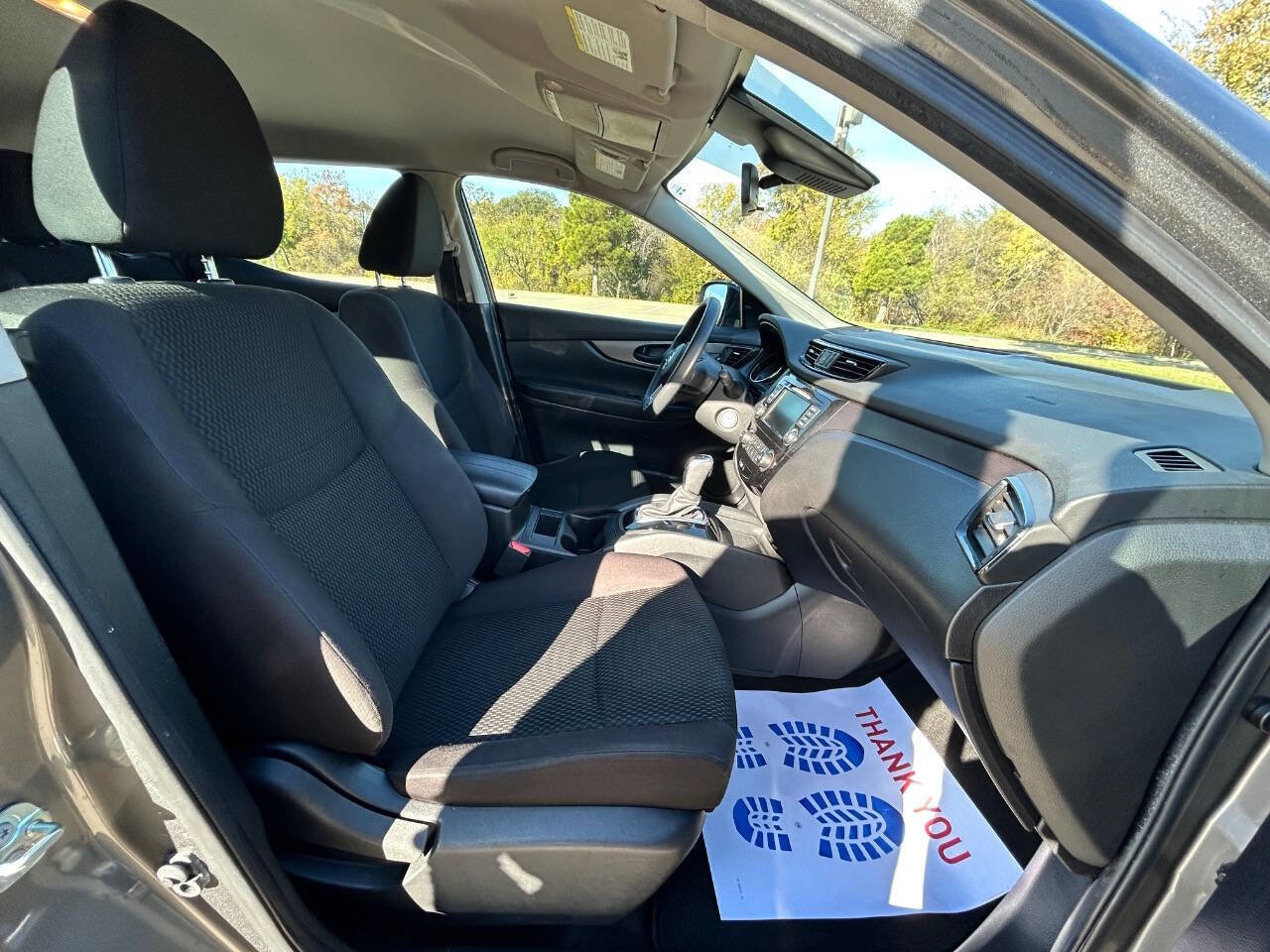 Used 2020 Nissan Rogue Sport S image 14