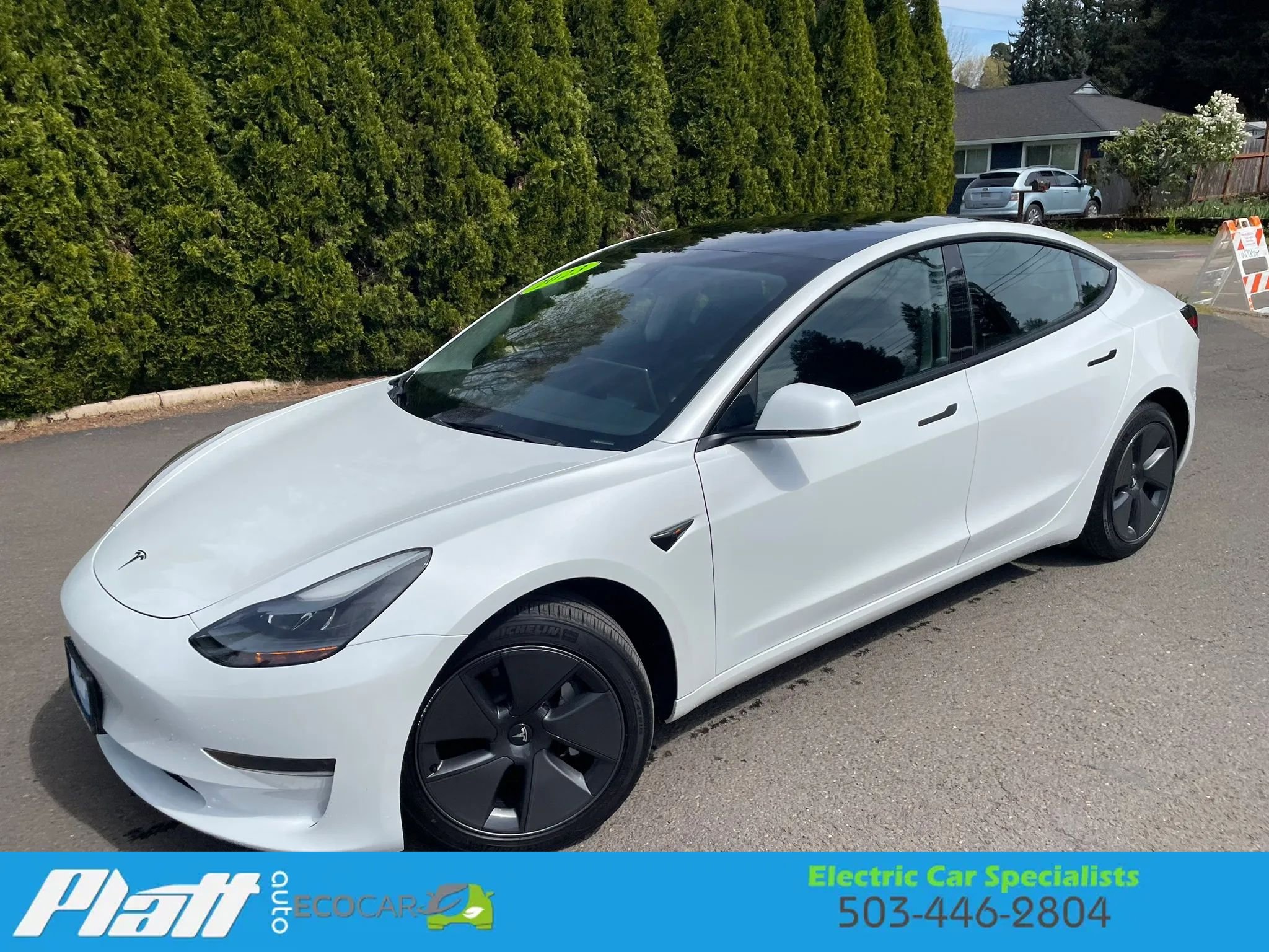 Used 2023 Tesla Model 3 Standard Range image 3