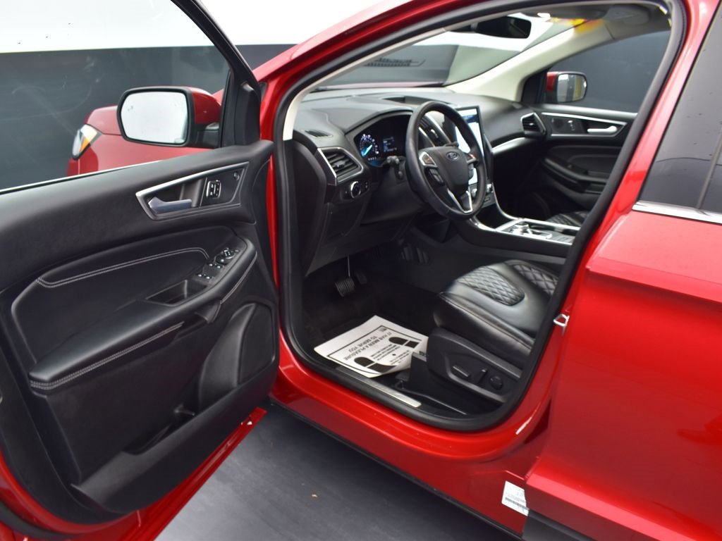Used 2024 Ford Edge Titanium image 8