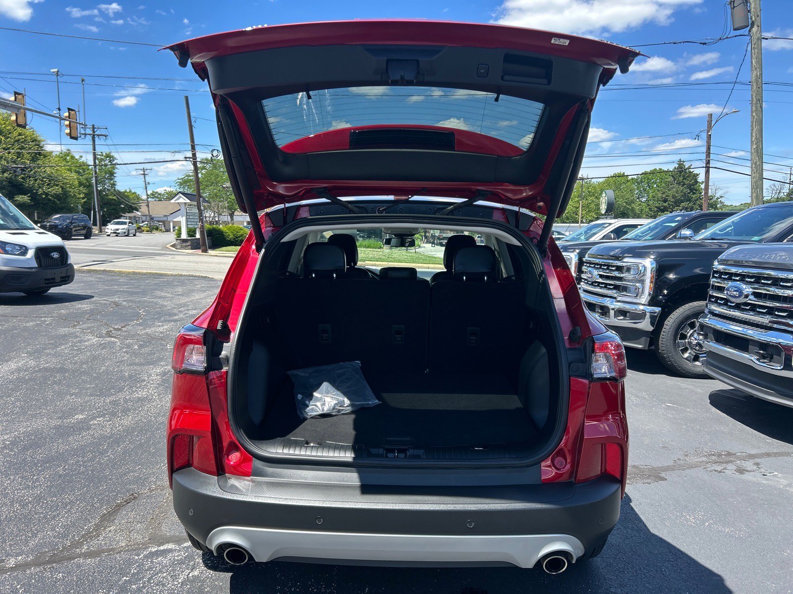 Certified 2022 Ford Escape Titanium w/ Titanium Premium Package FWD image 14