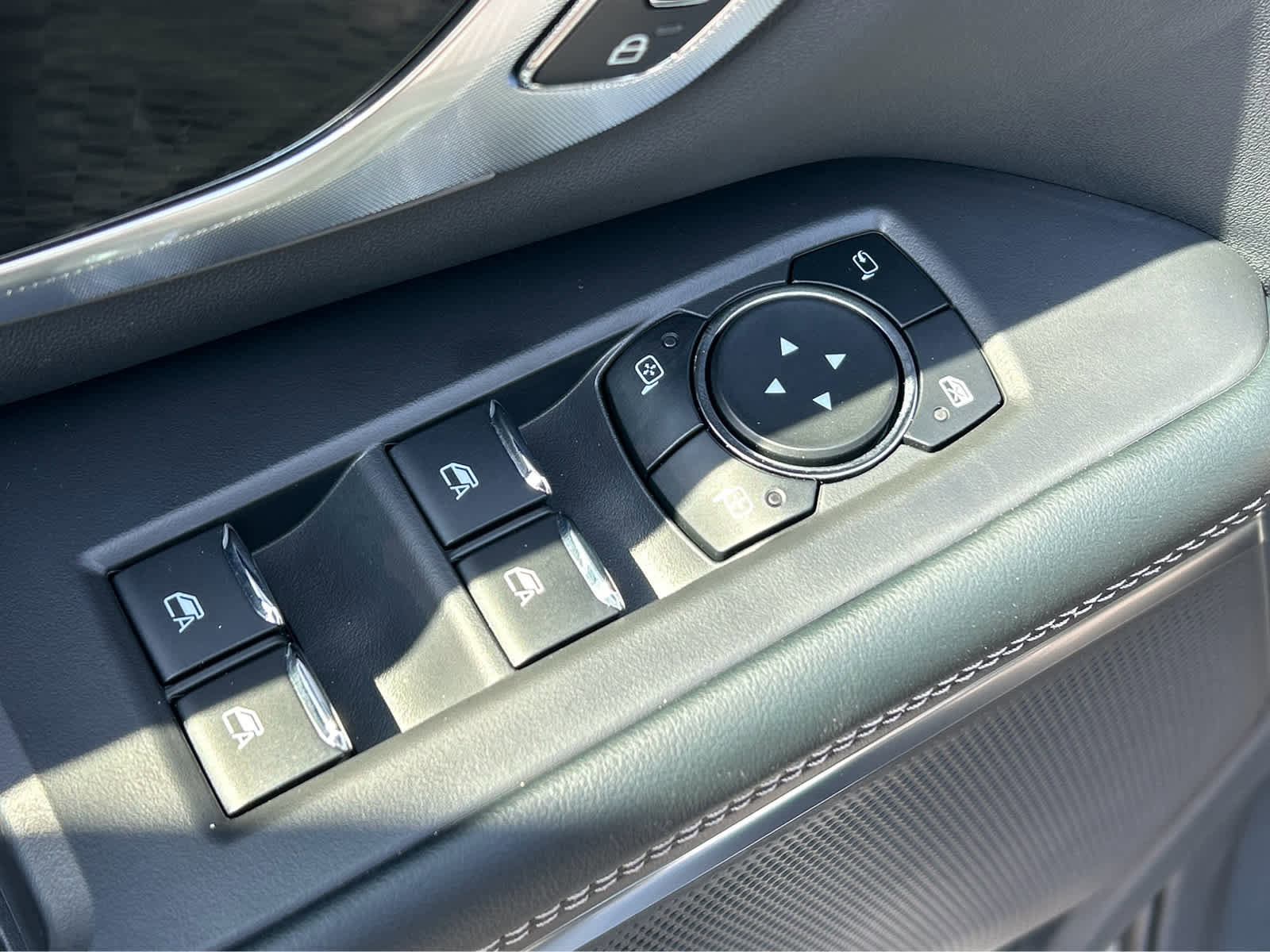 New 2026 Ford Expedition Platinum w/ Stealth Performance Package image 26