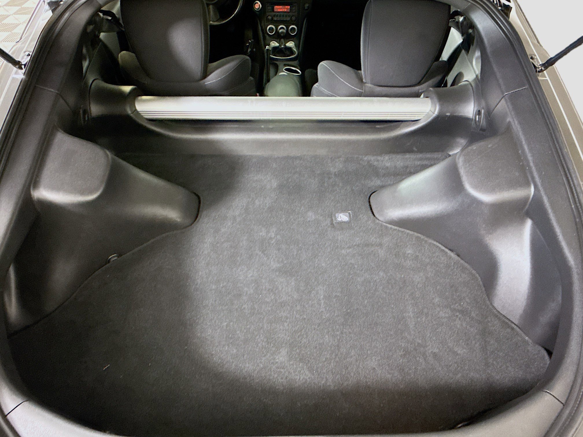 Used 2020 Nissan 370Z Coupe RWD image 31