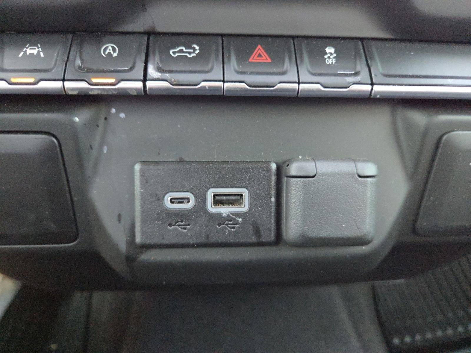 New 2026 GMC Sierra 1500 Pro w/ Graphite Edition image 11