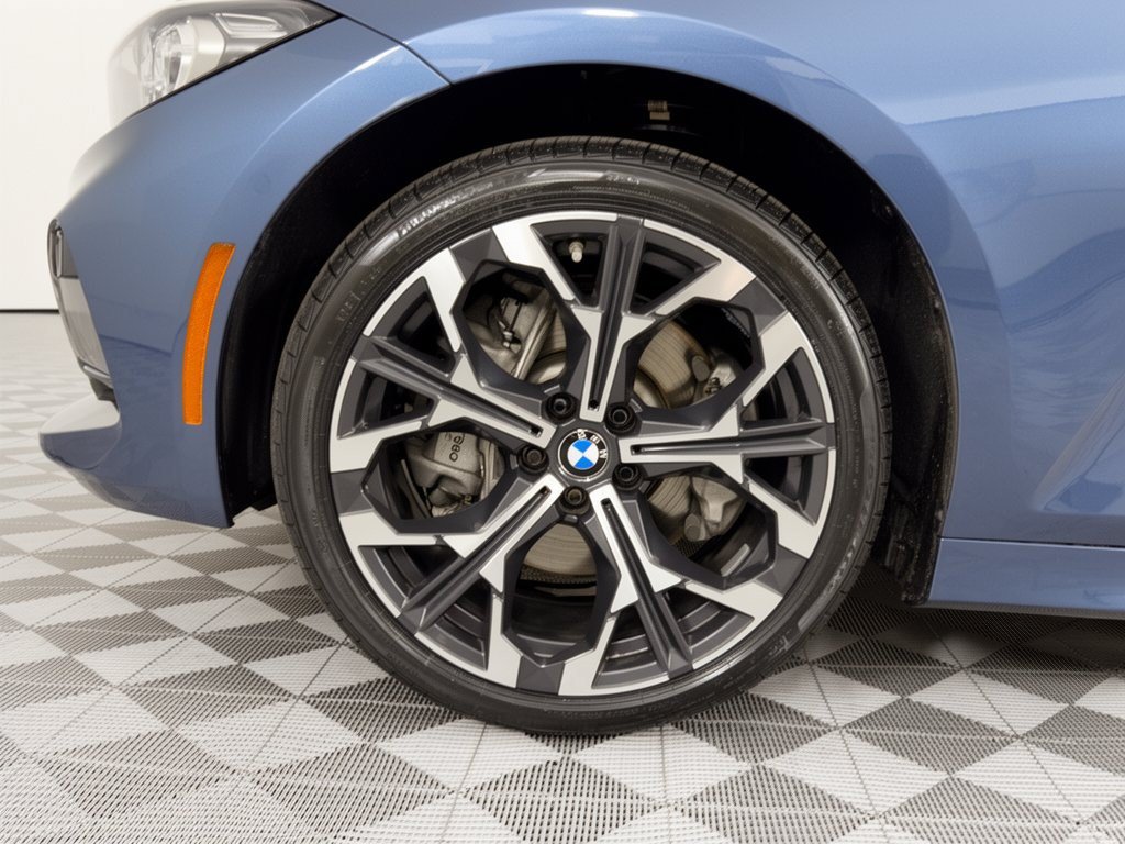 Certified 2026 BMW 330i xDrive Sedan AWD/4WD image 13