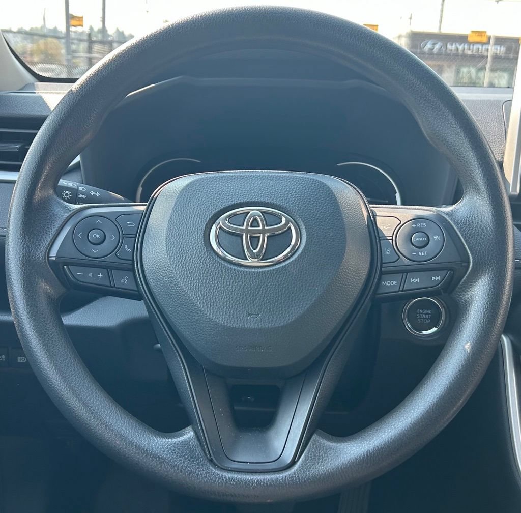 Certified 2025 Toyota RAV4 XLE AWD/4WD image 20